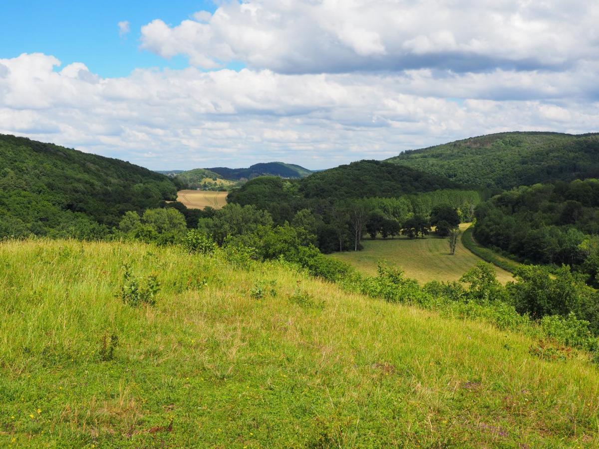 La Roche Trouee - Maison Avec Vue A Nismes Buitenkant foto